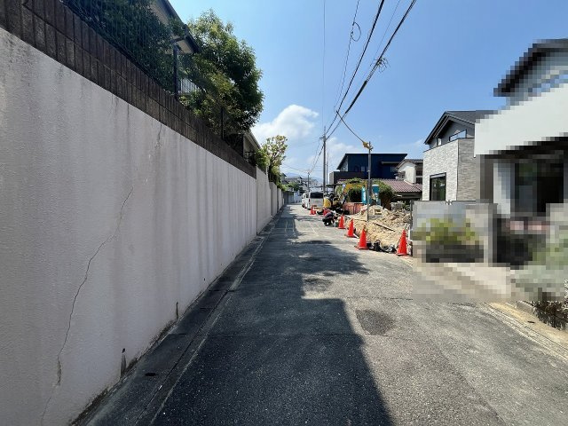 【その他】 | 福岡市早良区飯倉6丁目8期　2号棟（全2棟）【仲介手数料無料・0円】 | 現地写真。前面道路です。