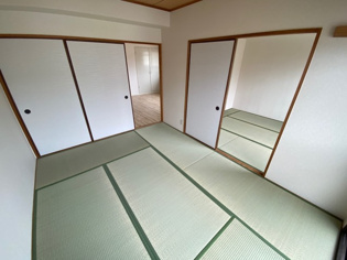 ハイツアザレアの和室