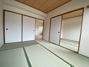 ハイツアザレアの和室
