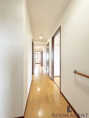 第三翠芳ビルの玄関