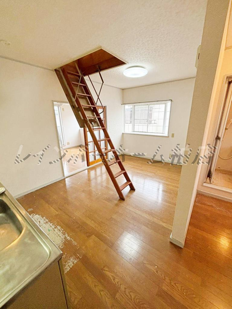 【仲介手数料：50％OFF】対象物件！の設備|明るい色調の室内です　※写真は別部屋になります