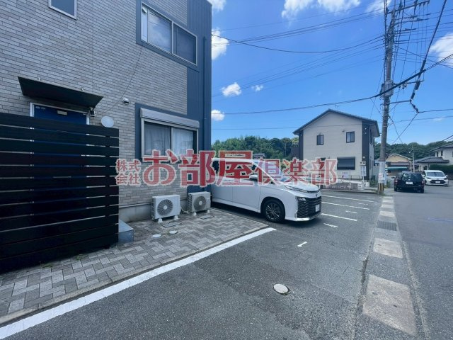 ジェイズタウンAの駐車場|カースペースがあります