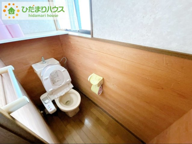 いわき市泉町滝尻町字南坪　中古戸建のトイレ