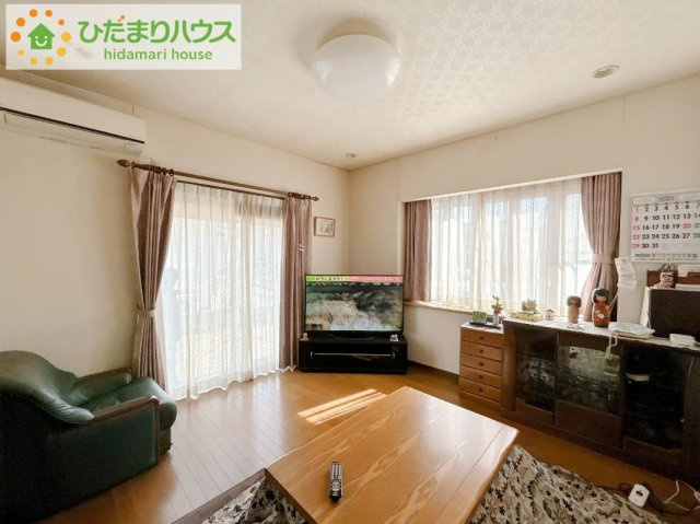 いわき市泉町滝尻町字南坪　中古戸建の居間・リビング