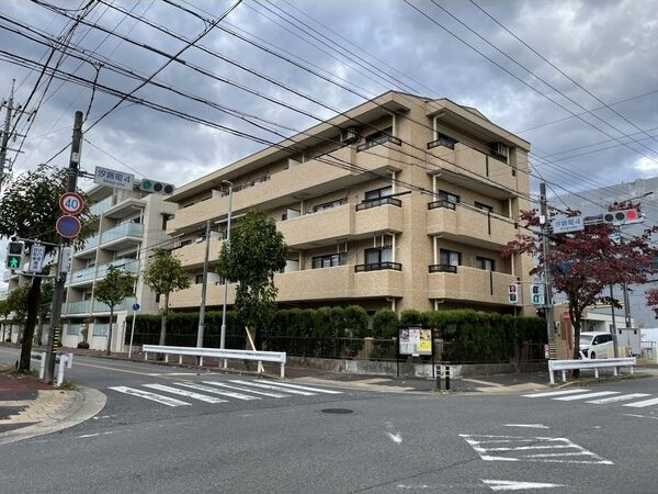 エーデルハイム汐路