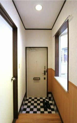 クイーンフィールドの玄関