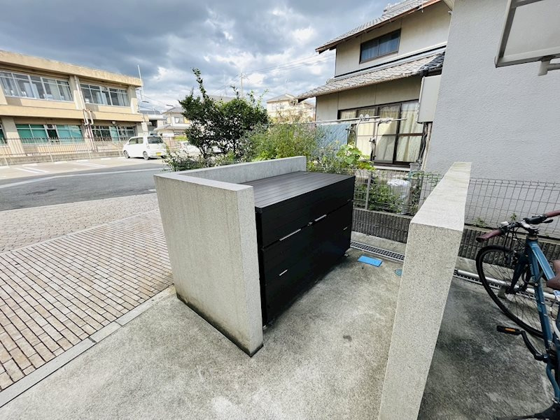 セジュールクレスト桂川のその他共用部分|ゴミボックス