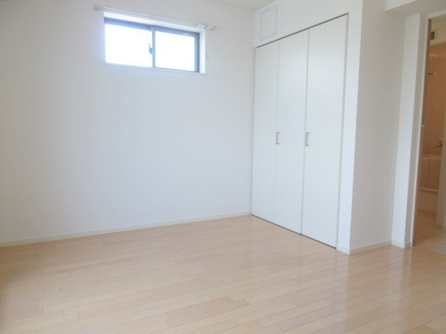 スカイパレスの居間・リビング|★キレイなフローリングのお部屋です★