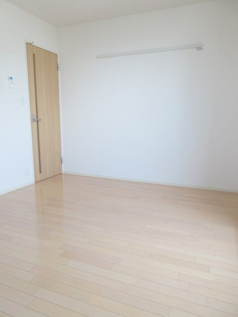 スカイパレスの子供部屋|★キレイなフローリングのお部屋です★