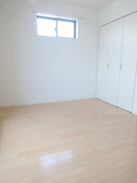 スカイパレスの寝室|★キレイなフローリングのお部屋です★
