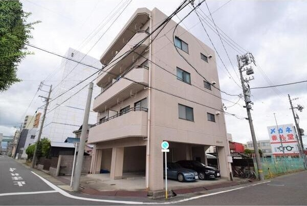 山田ハイツの外観
