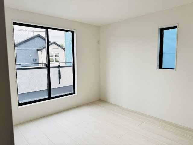 八王子市　石川町　新築一戸建て　７期の寝室|～2階7.0帖の明るいLDKで家族団欒の時間をお過ごしいただけます～～