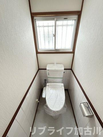美乃利戸建てのトイレ