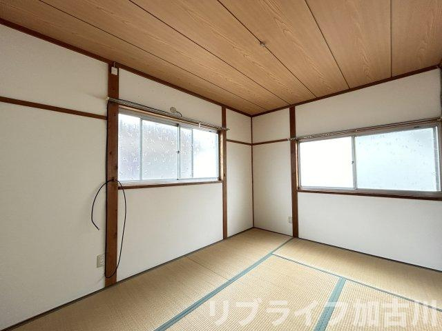美乃利戸建ての和室