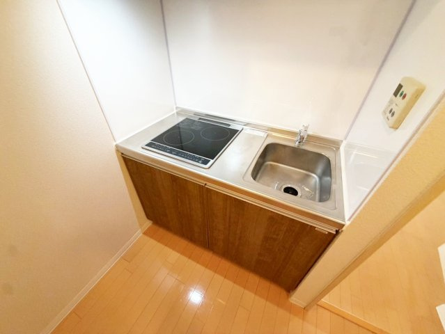 レフィーナカルム江坂のキッチン