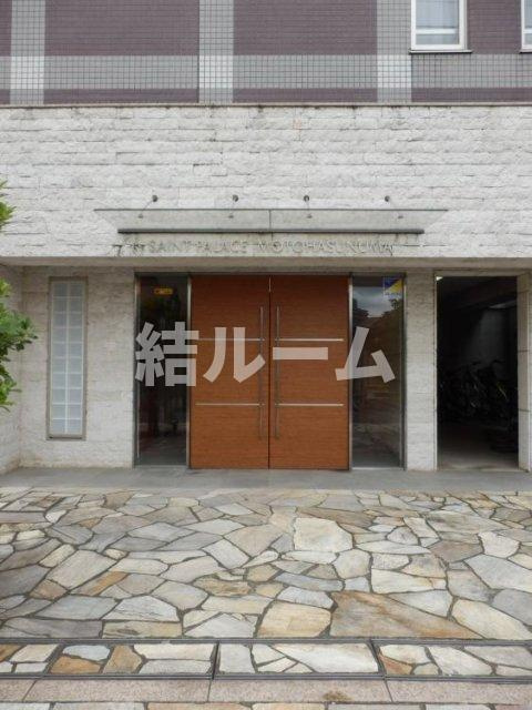 板橋区泉町の賃貸マンションのエントランス