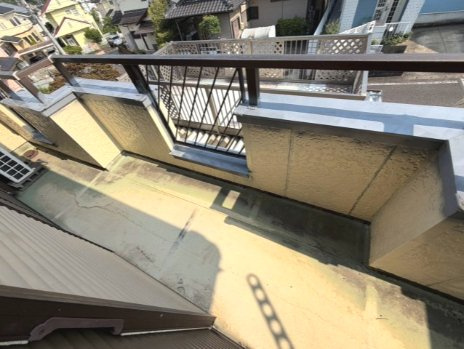 巴町神田戸建のバルコニー