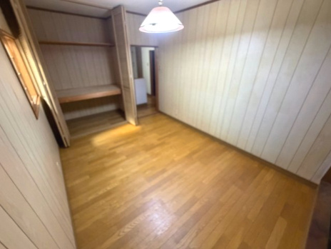 巴町神田戸建の居間・リビング