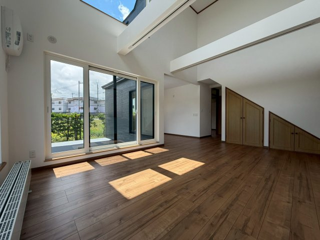 札幌市厚別区厚別東二条６丁目の中古一戸建の居間・リビング|約17畳LDK！