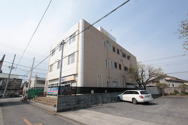 イーストビルの外観