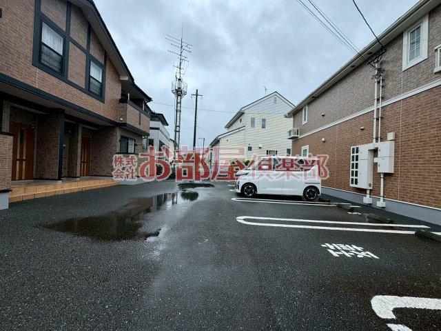 ラミアカーメラ　ドゥエの駐車場|駐車場に車を止められます