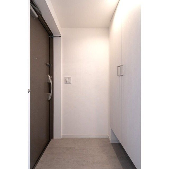 【玄関】ONE ROOF FLAT TOGOSHI 