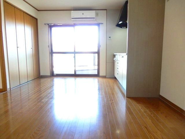 【居間・リビング】 | シマダコーポレーション