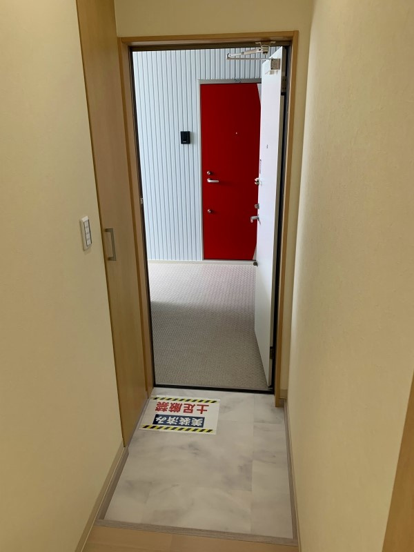 Y’sハウスの玄関