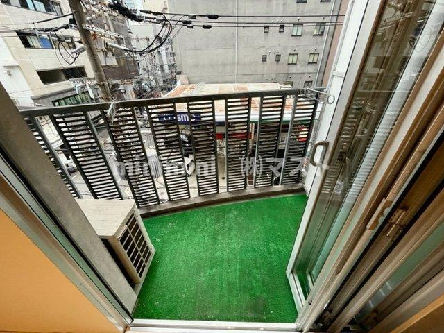 大阪市中央区久太郎町２丁目の賃貸マンションのバルコニー