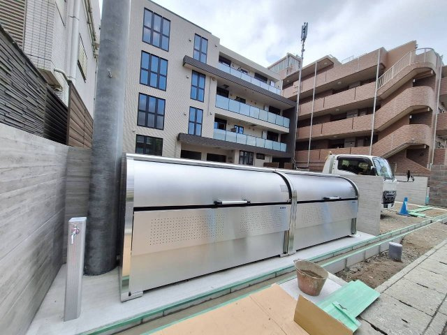プラテリアコート市川のその他共用部分|★敷地内ごみストッカー★