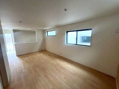 【居間・リビング】 | 高槻市安岡寺町5丁目 | ■令和8年建築の築浅戸建て■17帖のLDKで広々しています！■全室6帖以上のゆとりの3LDK