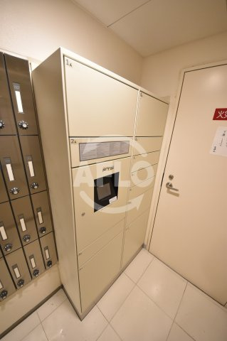 クリスタルブライト天満橋リバーサイドのその他共用部分|クリスタルブライト天満橋リバーサイド　宅配ボックス