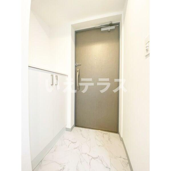 クレストタップ神戸湊町ブランの玄関