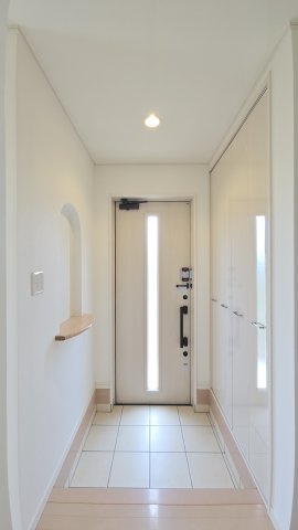 【玄関】 | 藤沢市宮原 中古戸建 全1棟