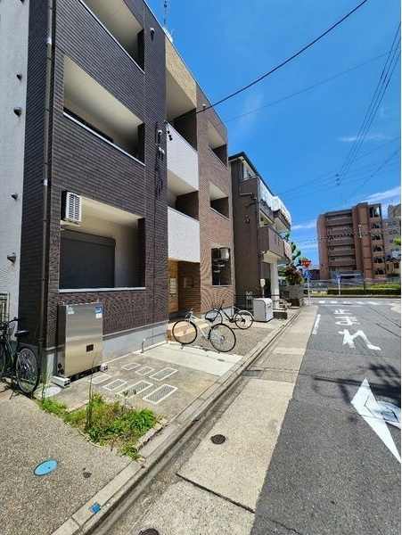 Fine Court車道