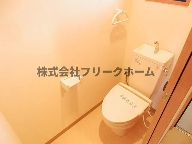 武蔵野市吉祥寺南町５丁目の賃貸マンションのトイレ