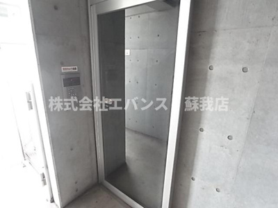 【エントランス】 | TOFスクエア | 落ち着いたエントランスです