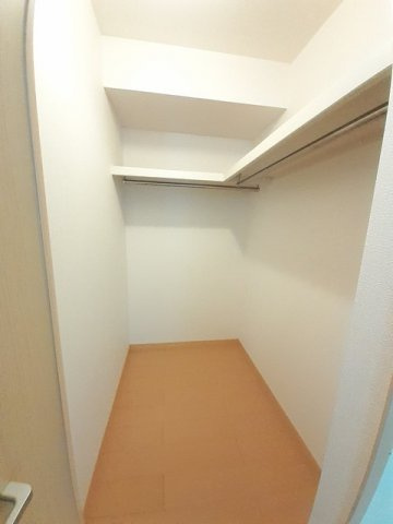 アルバフラン　Ｃの収納|こまごまとしたものを収納できそうですね