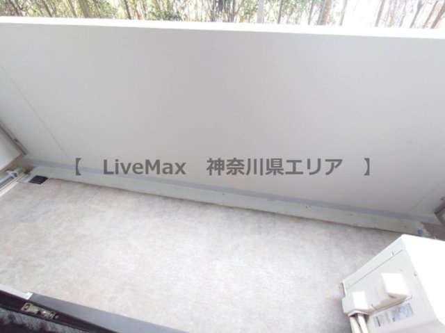 【バルコニー】ドゥーエ横濱鶴見