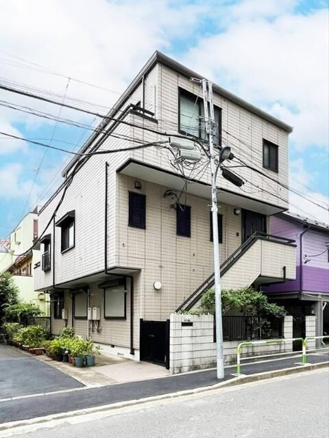 カメリア河原の外観