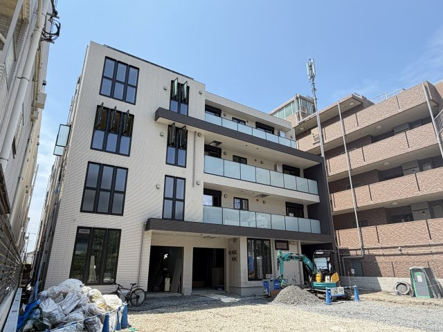 プラテリアコート市川