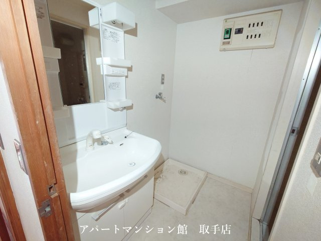 イーストヒルズユウキの独立洗面台