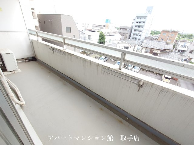 イーストヒルズユウキのバルコニー