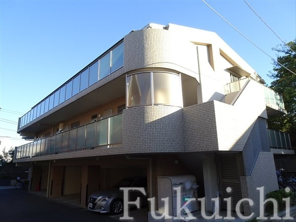 コリーヌ緑が丘　弐番館の外観