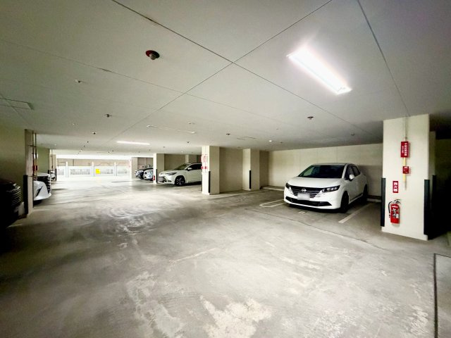 グランドメゾン上社の駐車場