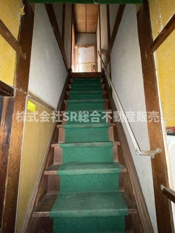 本町中古テラスハウスの内装|専門知識を持ったスタッフがお客様にあった住宅ローンのご提案を致します。
他社様ではできないリフォーム費用のご提案が可能となります。