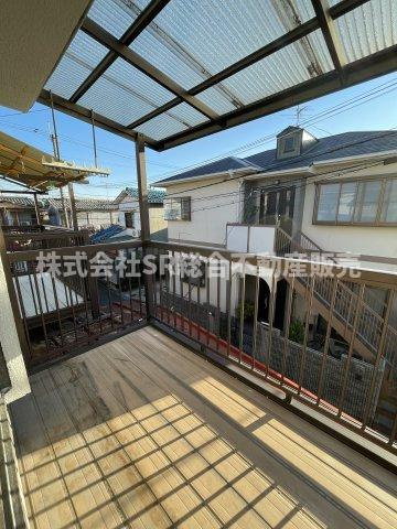 本町中古テラスハウスのバルコニー|陽当たり良好で洗濯物が乾きやすいです♪