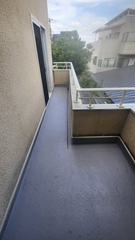 【バルコニー】