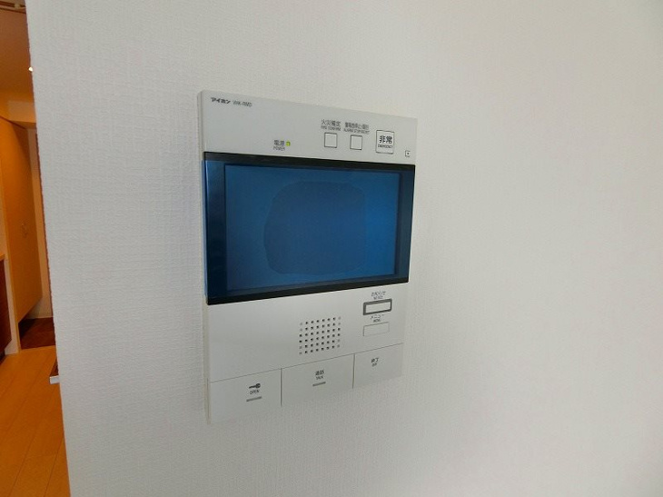 【セキュリティ】ワールドアイ江坂アルバ 