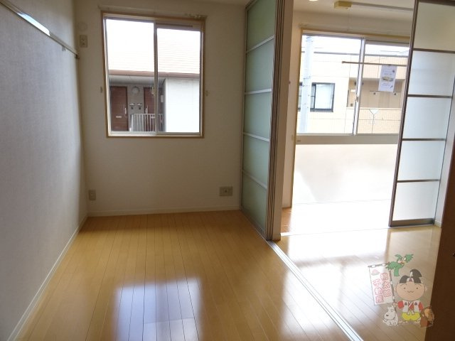 プリムヴェール弐番館の洋室